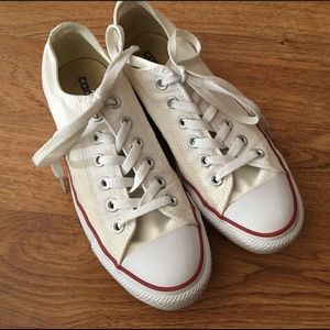 White Converse Women’s Size 8